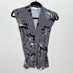 Anthropologie Deletta Black White Floral Fitted V-Neck Ruched Top XXSP